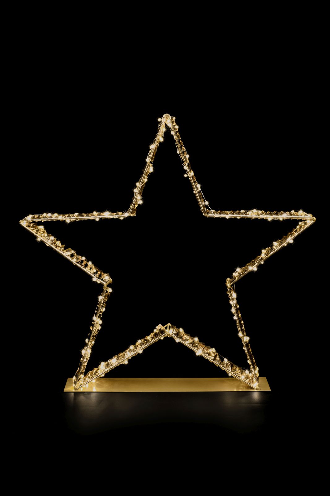 Glamour star standing, 59